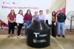 Entrega SEBIEN apoyos alimentarios y tinacos en la frontera tamaulipeca