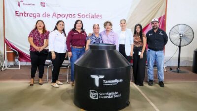 Entrega SEBIEN apoyos alimentarios y tinacos en la frontera tamaulipeca