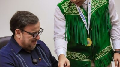 Reconocen a estudiantes tamaulipecos por su triunfo mundial en robótica