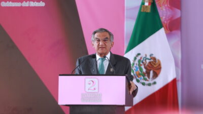 Américo Villarreal refrenda compromiso con Bustamante y sus familias