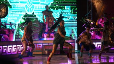 El arte vuelve a la Concha Acústica con una multitudinaria noche cultural